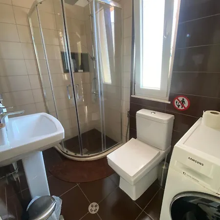 Διαμέρισμα 35 *