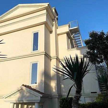 Apartmán 35 *